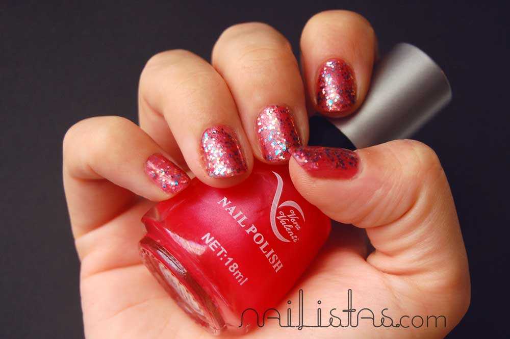 manicura jelly sandwich con esmalte semitranaparente y glitter