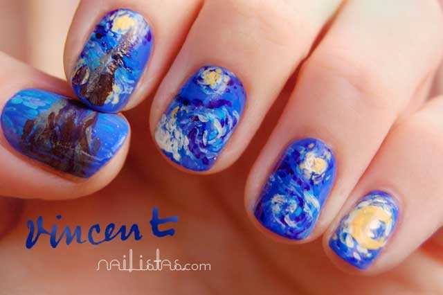 Uñas decoradas con La noche estrellada de Vincent Van Gogh // Essie Butler Please