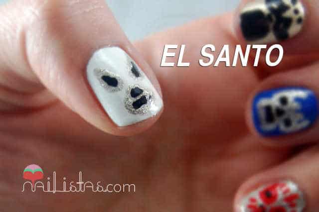 Uñas decoradas con El Santo y Blue Demon Uñas decoradas con El Santo y Blue Demon