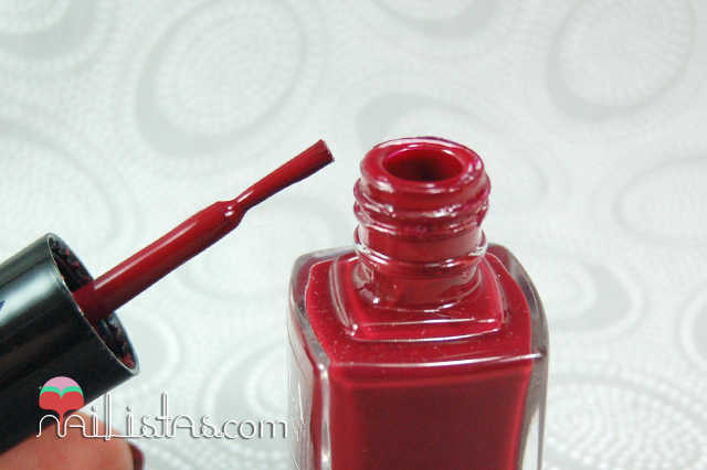 Esmaltes LOLA, 021 Red Night pincel