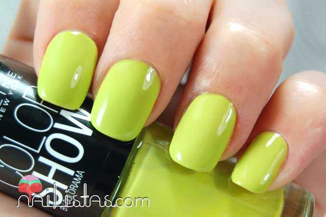 Pow Green Swatch // Color Show Maybelline New York