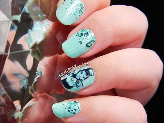 Uñas decoradas con Audrey Hepburn Uñas decoradas con Audrey Hepburn