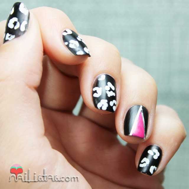 Uñas decoradas con estampado de leopardo | animal print nail art