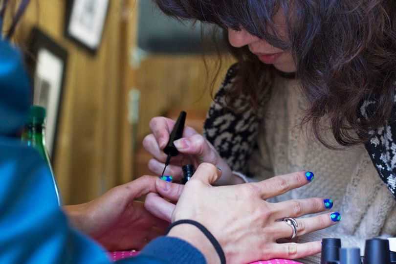 negocio de uñas manicuras a domicilio