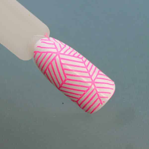 esmaltes para estampar en las uñas