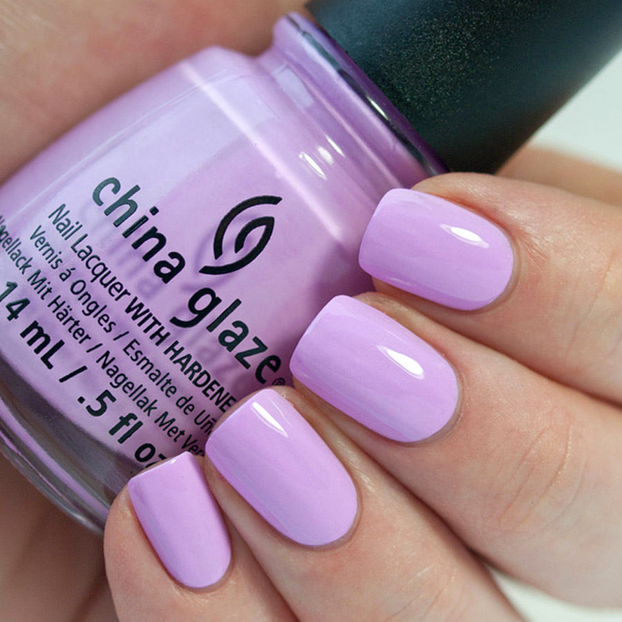 esmalte china glaze in a lilly bit