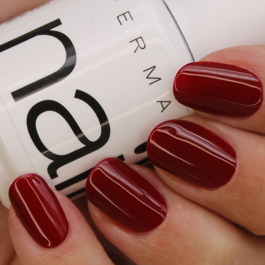 esmalte permanente rojo burdeos