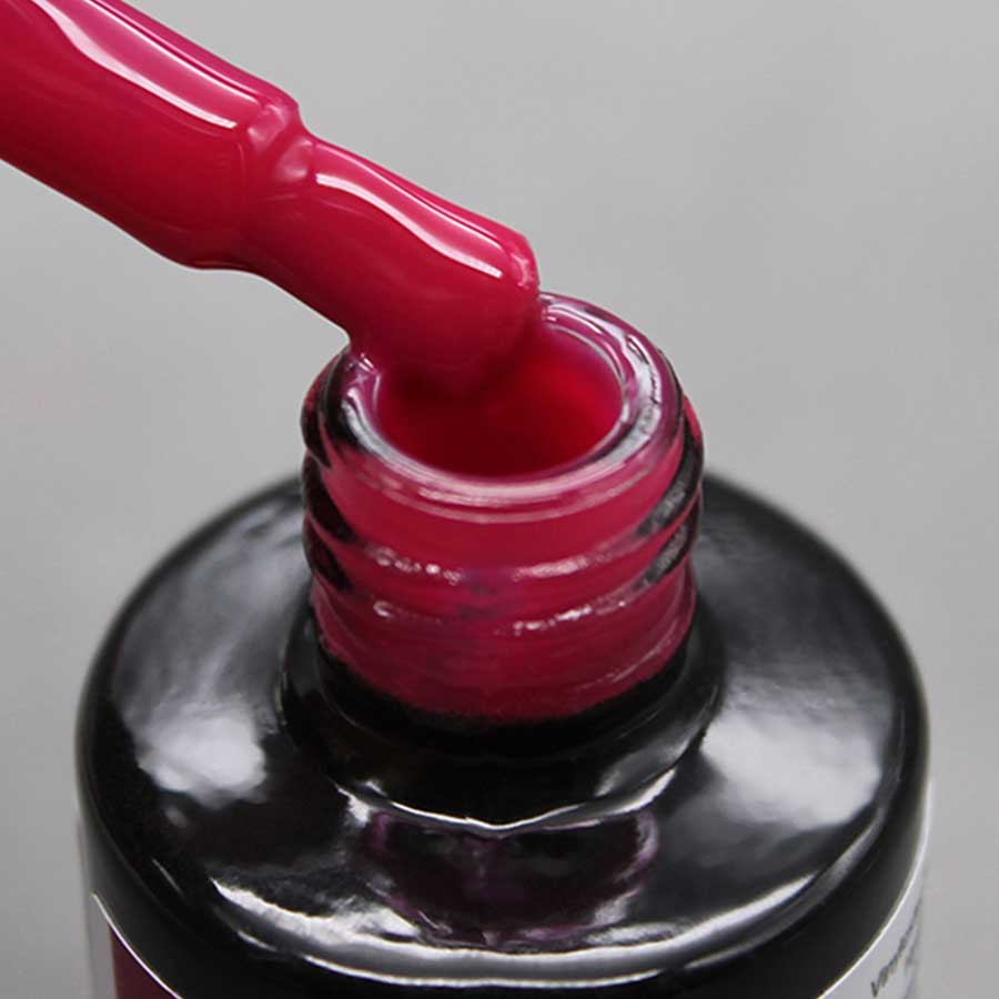 esmalte semipermanente color vino Kylie de Nailistas